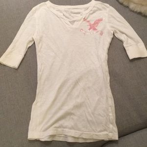 American Eagle White tee shirt